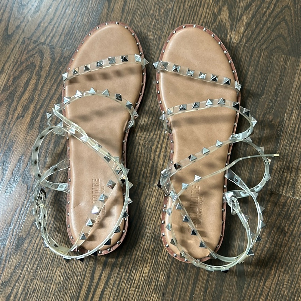 Woman’s Cushionaire Triana Studded Flat Gladiator Sandal. 9